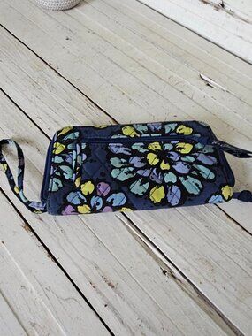 Vera Bradley Blue Wristlet Wallet Floral Pattern
